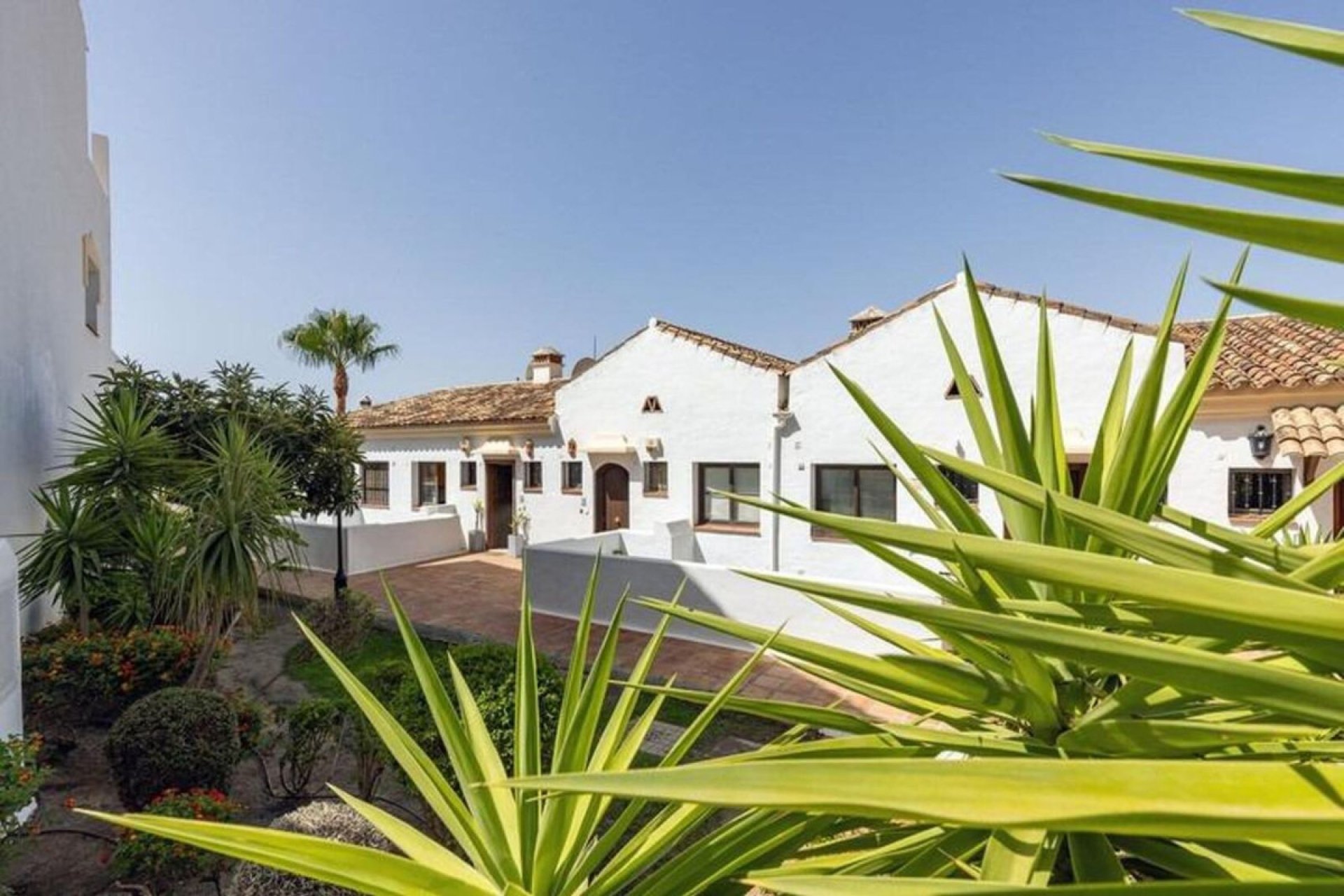 Resale - House - Townhouse - Benahavís - Benahavís Centro