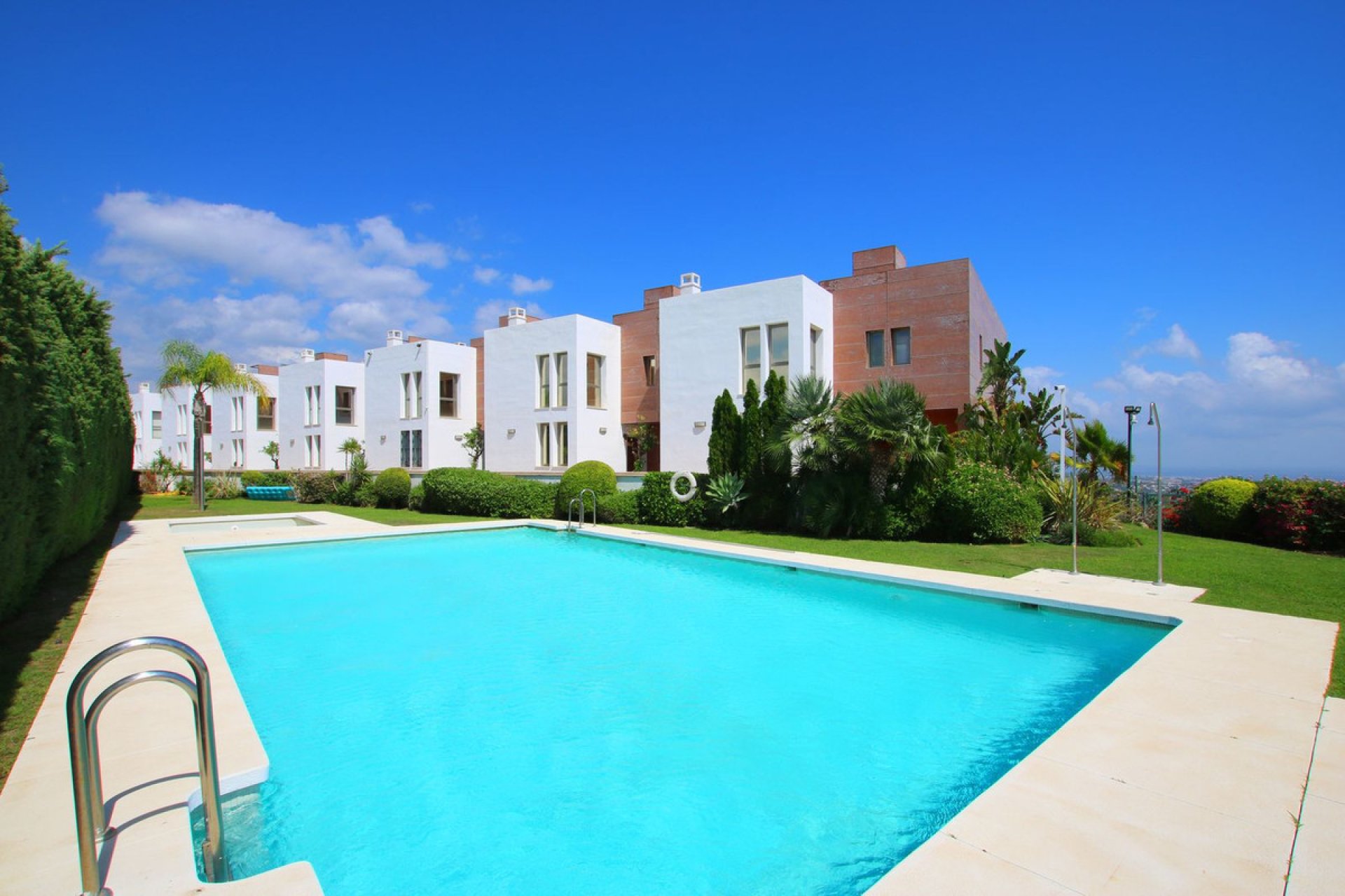 Resale - House - Townhouse - Benahavís - Benahavís Centro