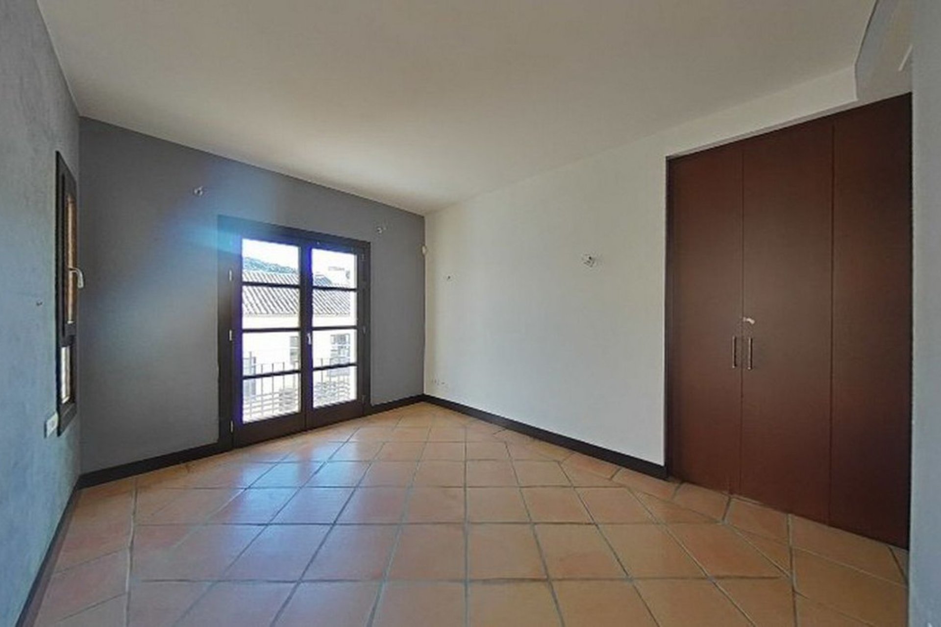 Resale - House - Townhouse - Benahavís - Benahavís Centro