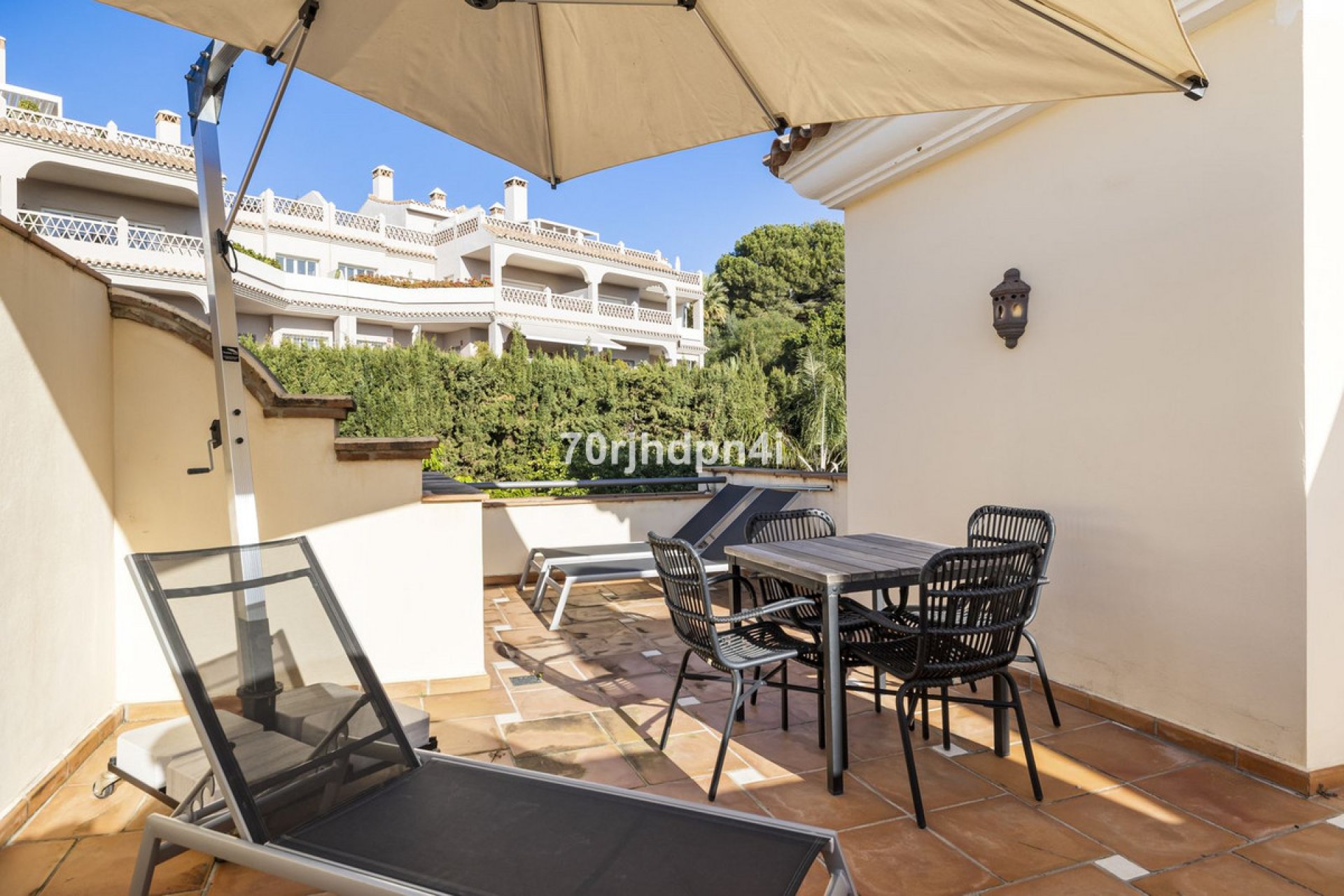 Resale - House - Townhouse - Benahavís - Benahavís Centro