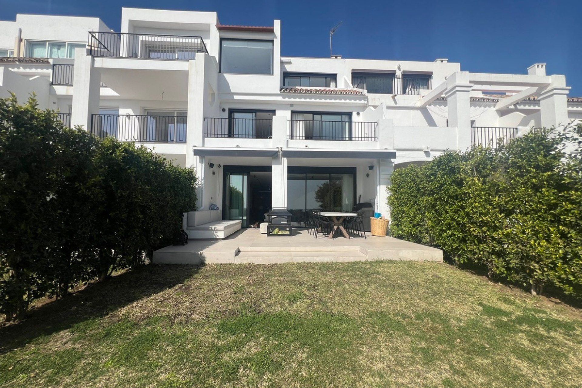 Resale - House - Townhouse - Benahavís - Benahavís Centro