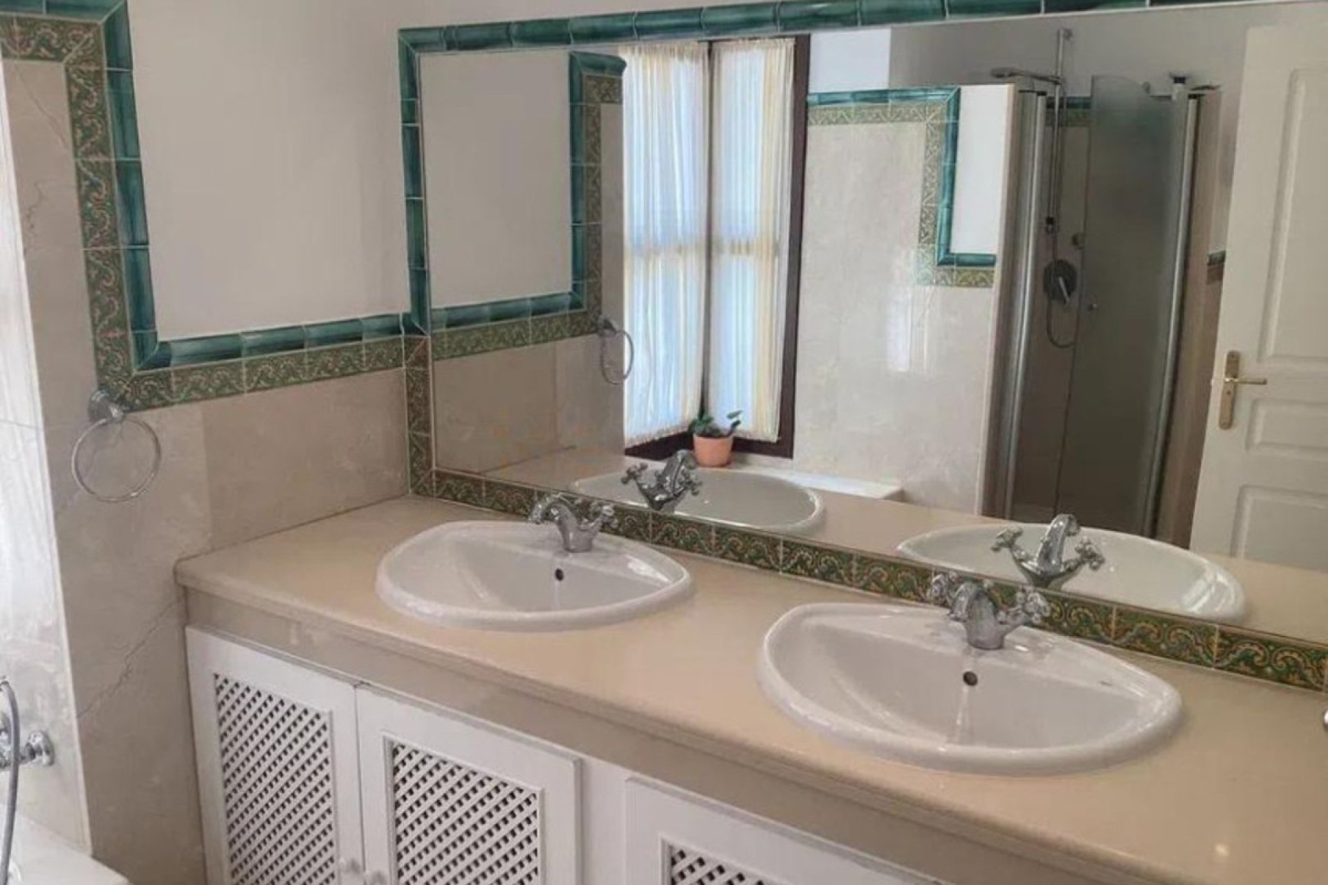 Resale - House - Townhouse - Benahavís - Benahavís Centro