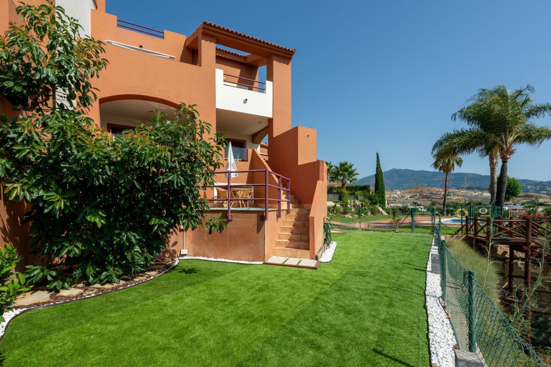 Resale - House - Townhouse - Benahavís - Benahavís Centro