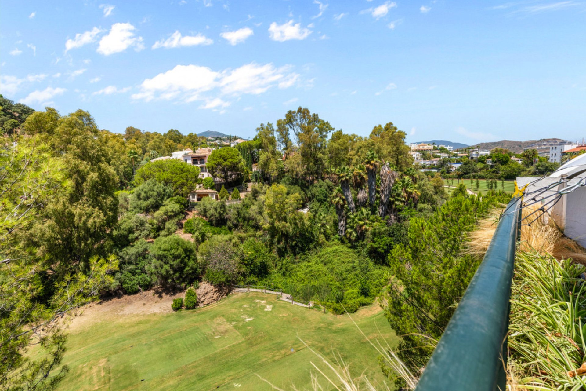 Resale - House - Townhouse - Benahavís - La Quinta