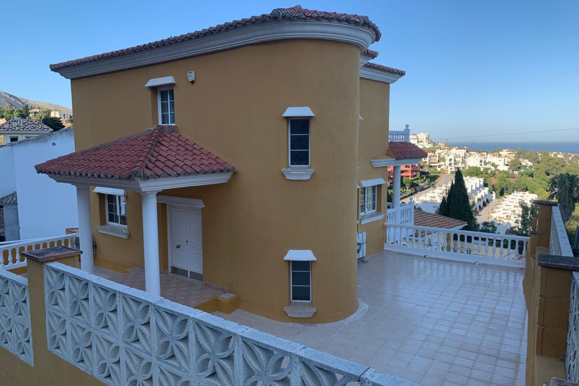 Resale - House - Townhouse - Benalmádena - Benalmadena Centro