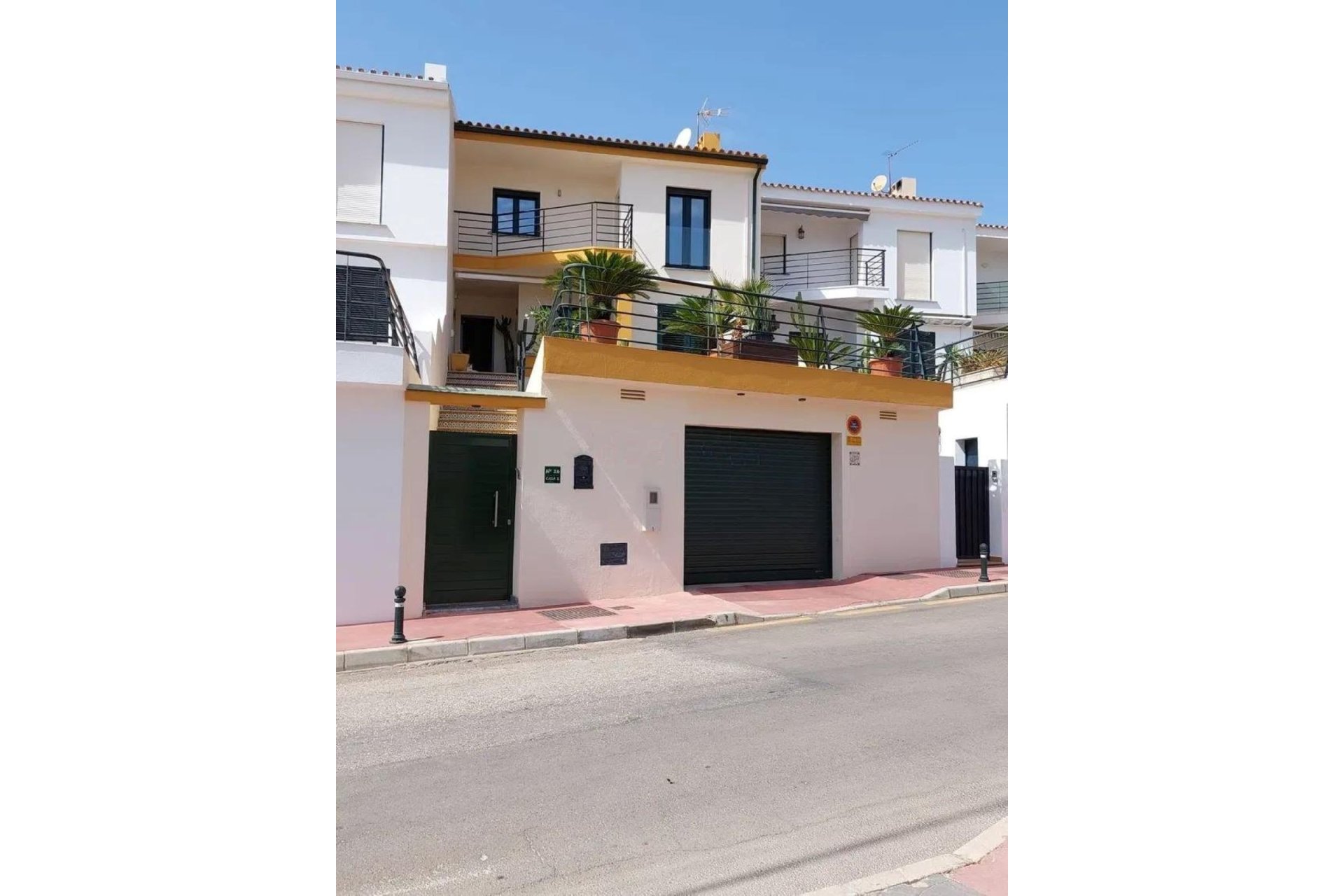 Resale - House - Townhouse - Benalmádena - Benalmadena Centro