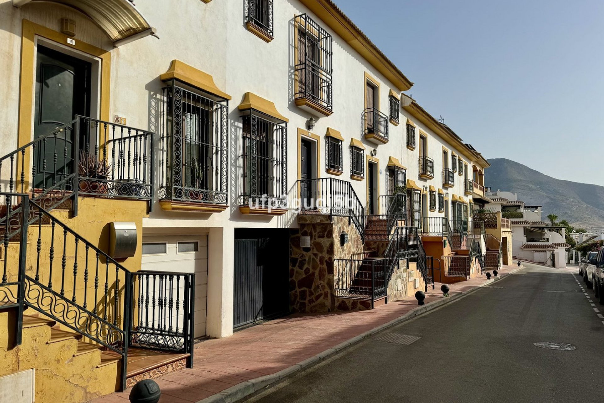 Resale - House - Townhouse - Benalmádena - Benalmadena Pueblo