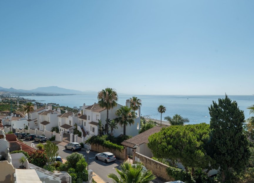 Resale - House - Townhouse - Casares - Casares Centro