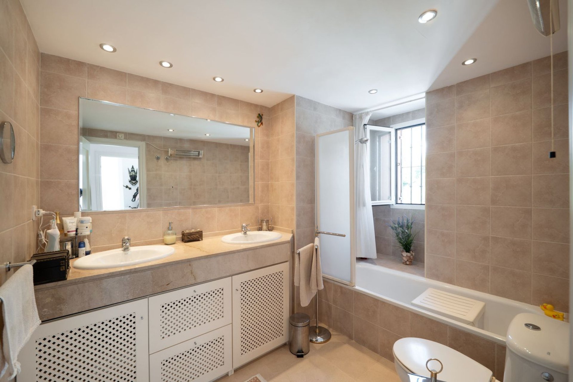 Resale - House - Townhouse - Casares - Casares Centro