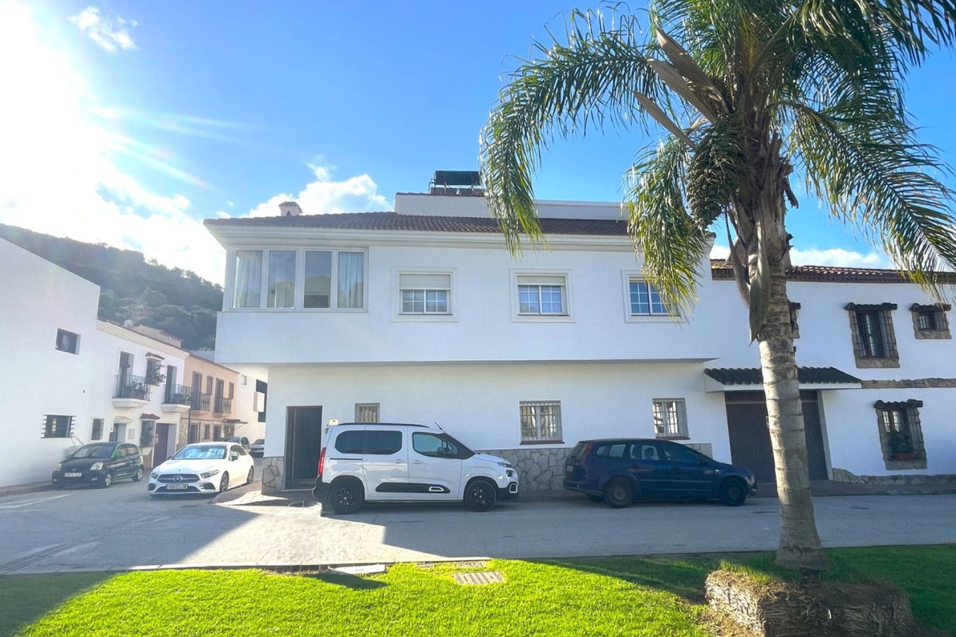 Resale - House - Townhouse - Casares - Casares Centro