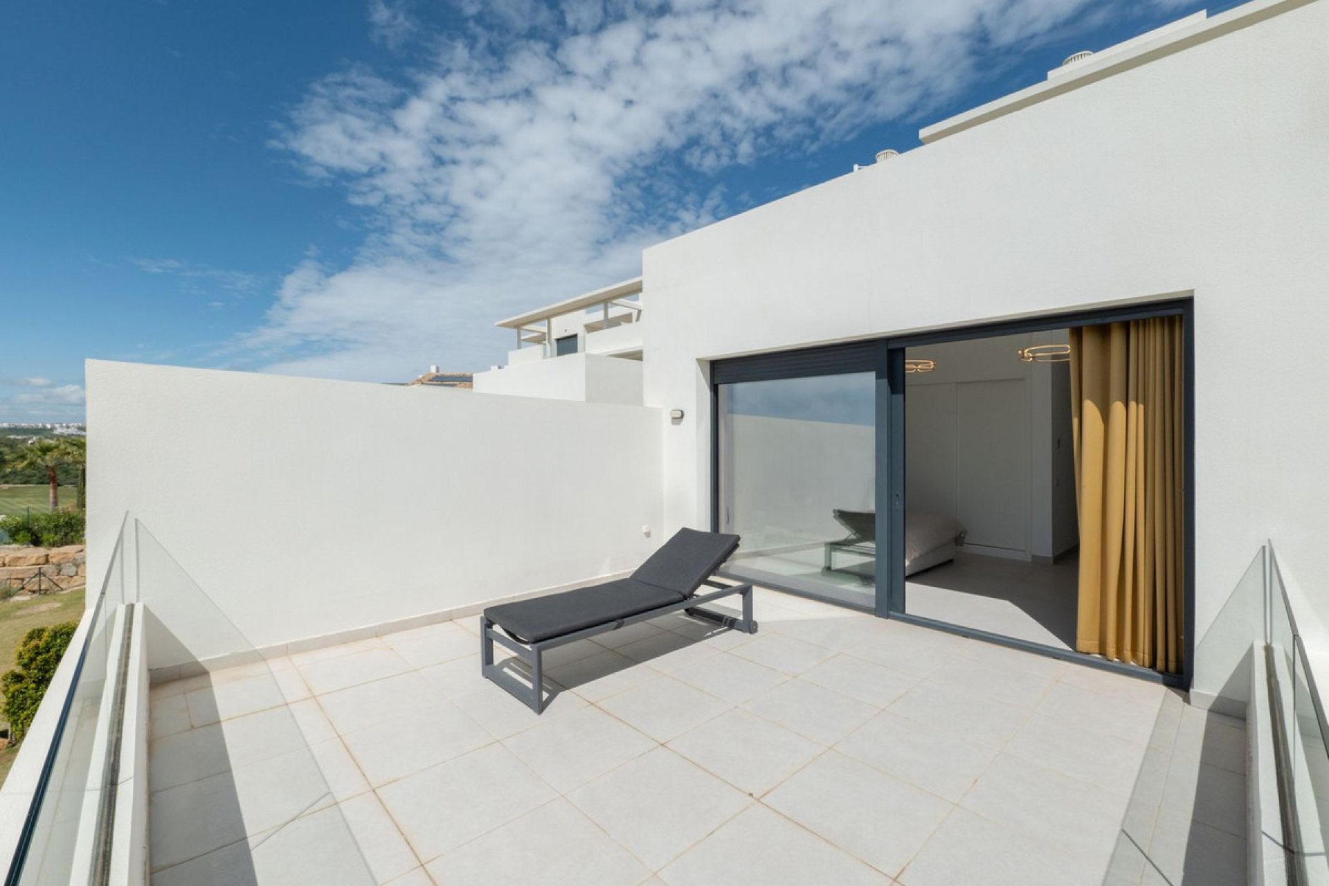 Resale - House - Townhouse - Casares - Casares Centro