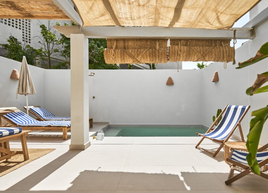 Resale - House - Townhouse - El Paraiso - El Paraíso