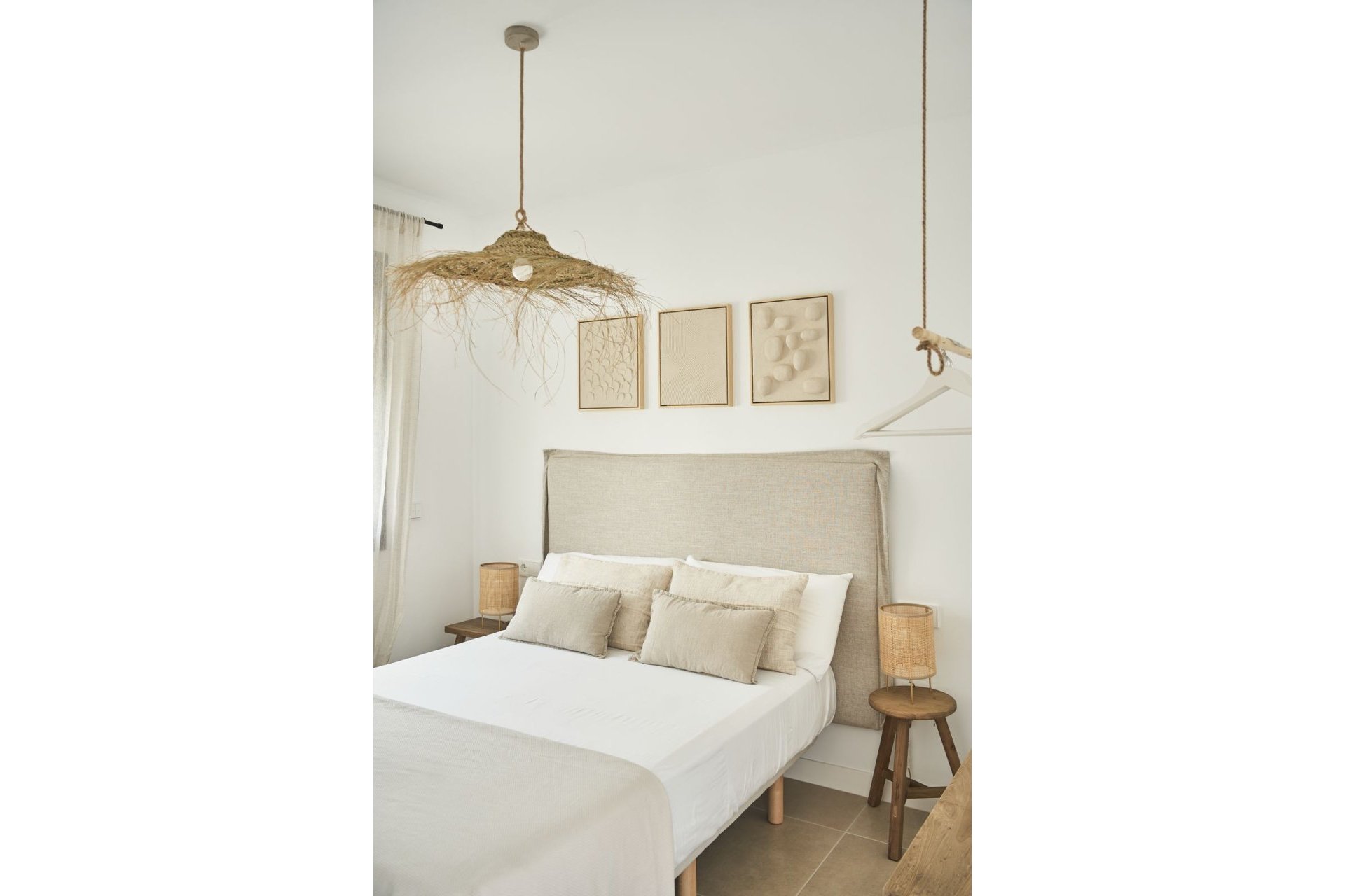 Resale - House - Townhouse - El Paraiso - El Paraíso