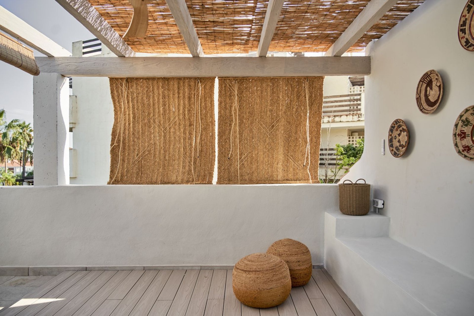 Resale - House - Townhouse - El Paraiso - El Paraíso