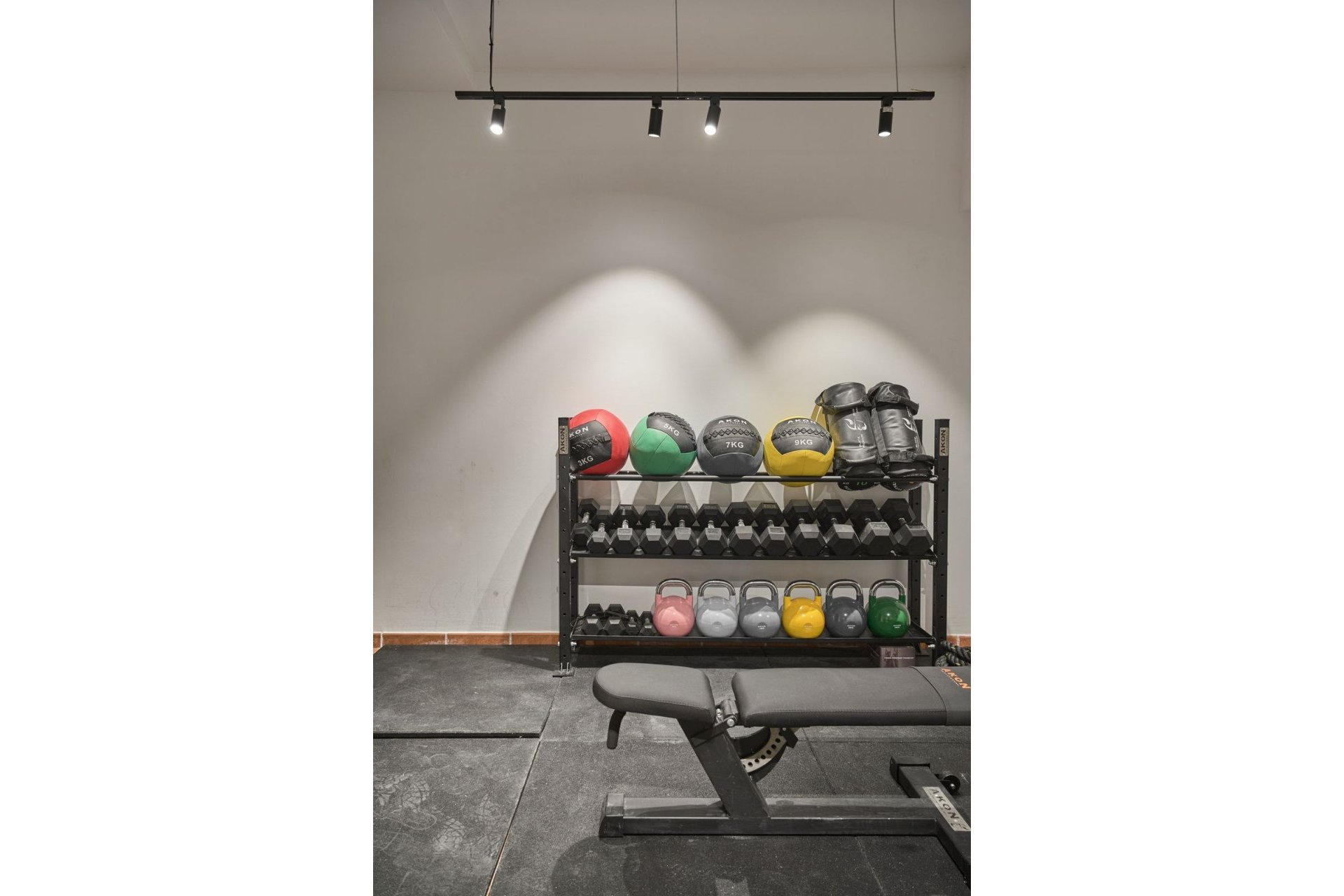 Resale - House - Townhouse - El Paraiso - El Paraíso