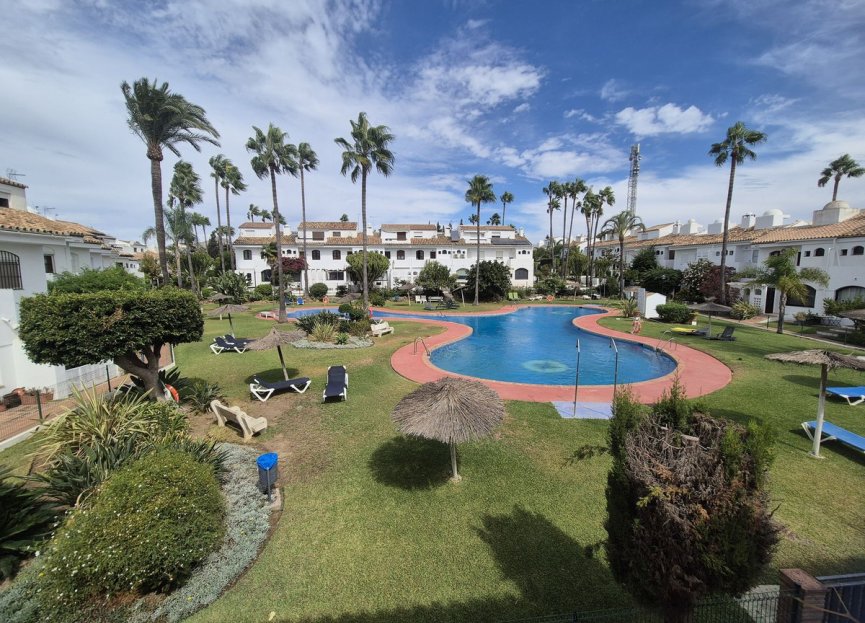 Resale - House - Townhouse - Estepona - Atalaya