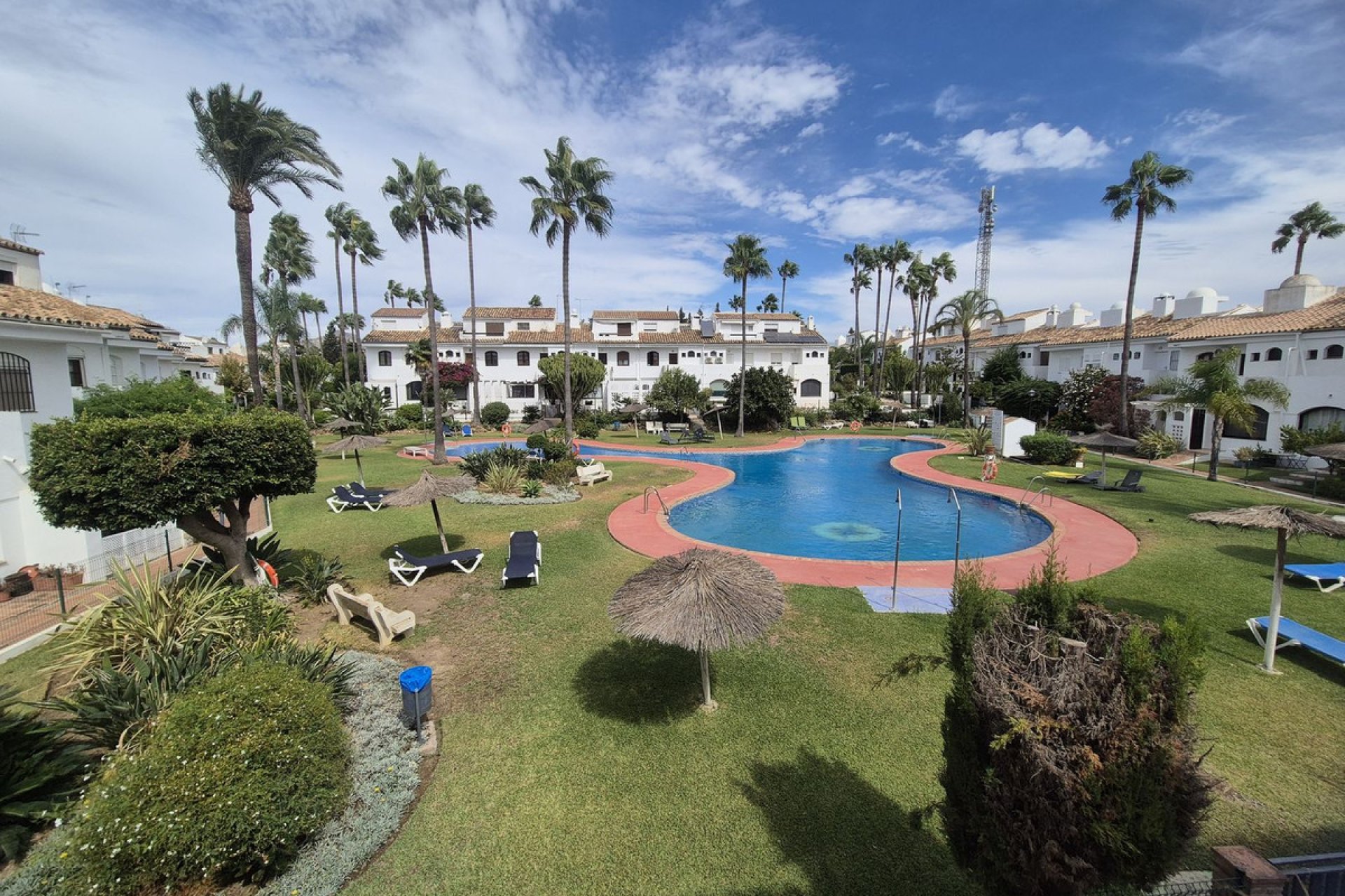 Resale - House - Townhouse - Estepona - Atalaya