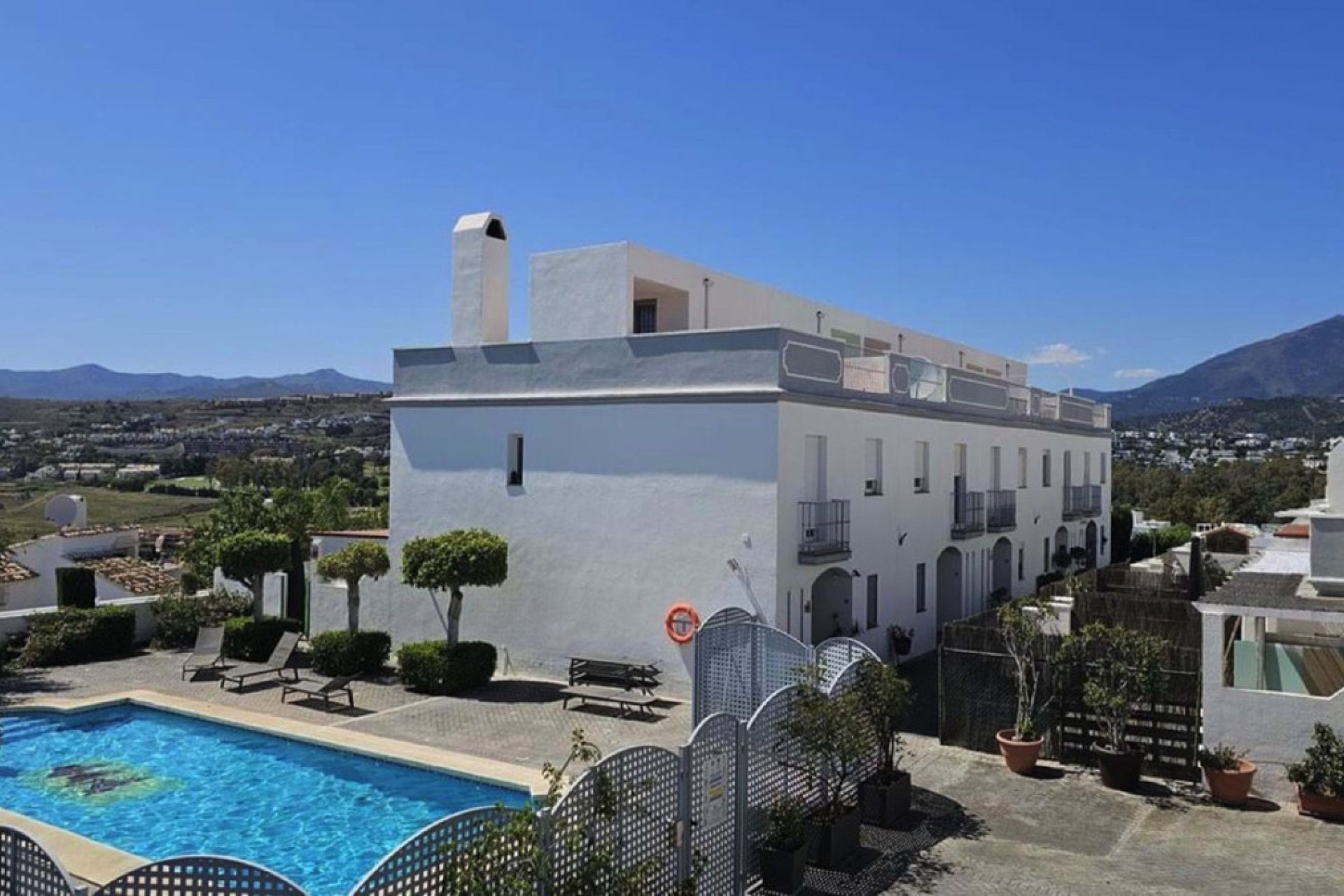 Resale - House - Townhouse - Estepona - Atalaya