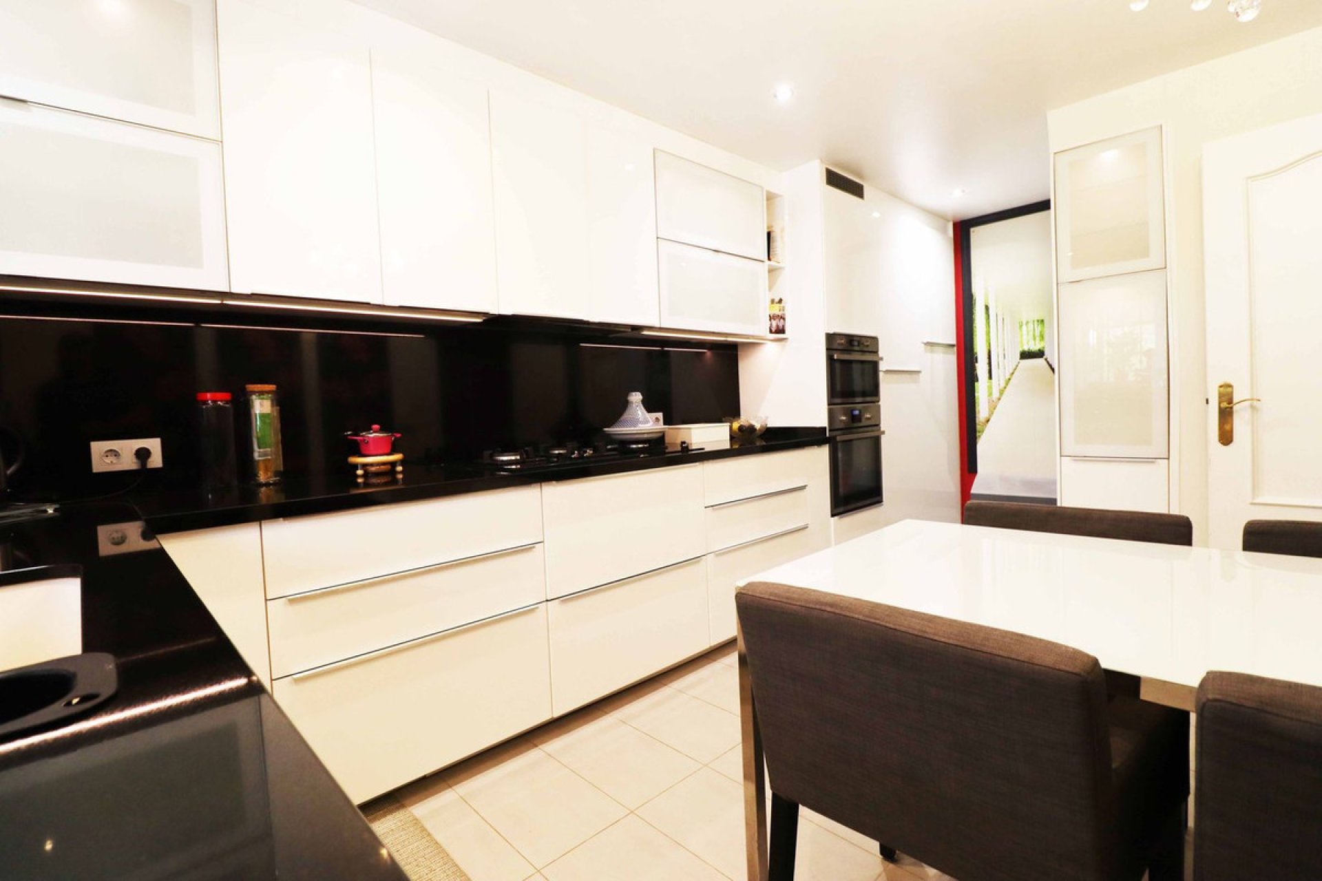 Resale - House - Townhouse - Estepona - Atalaya