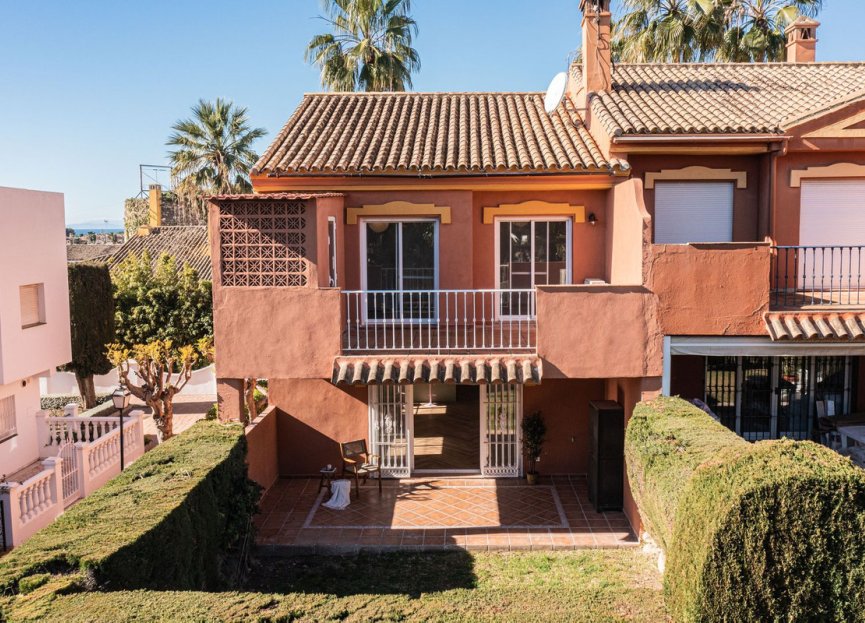 Resale - House - Townhouse - Estepona - Atalaya