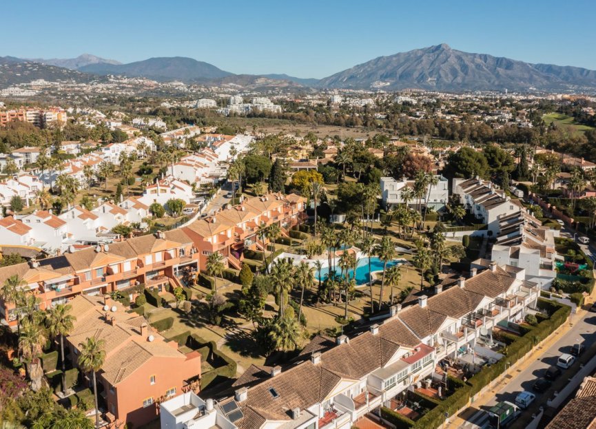 Resale - House - Townhouse - Estepona - Atalaya