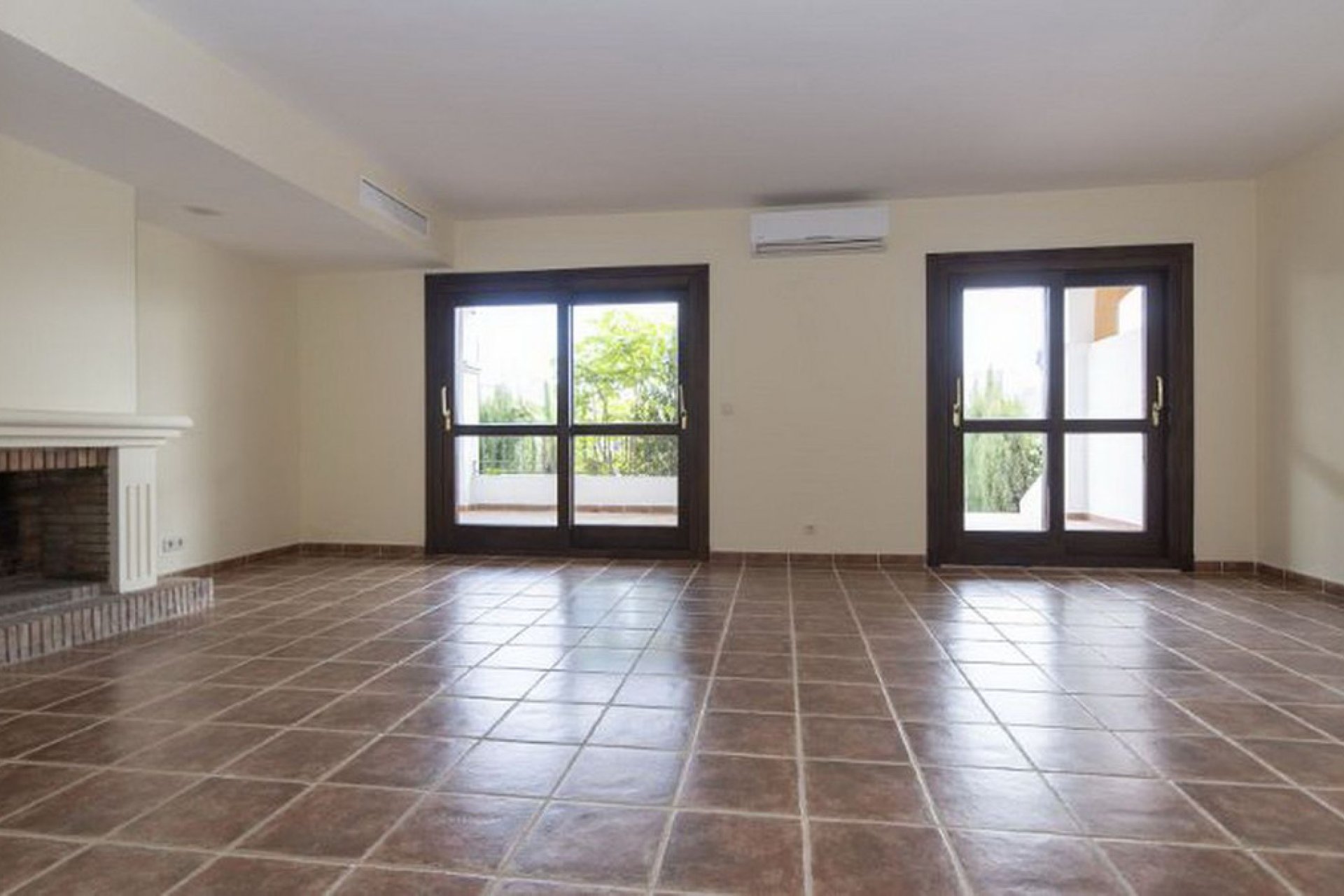 Resale - House - Townhouse - Estepona - Atalaya