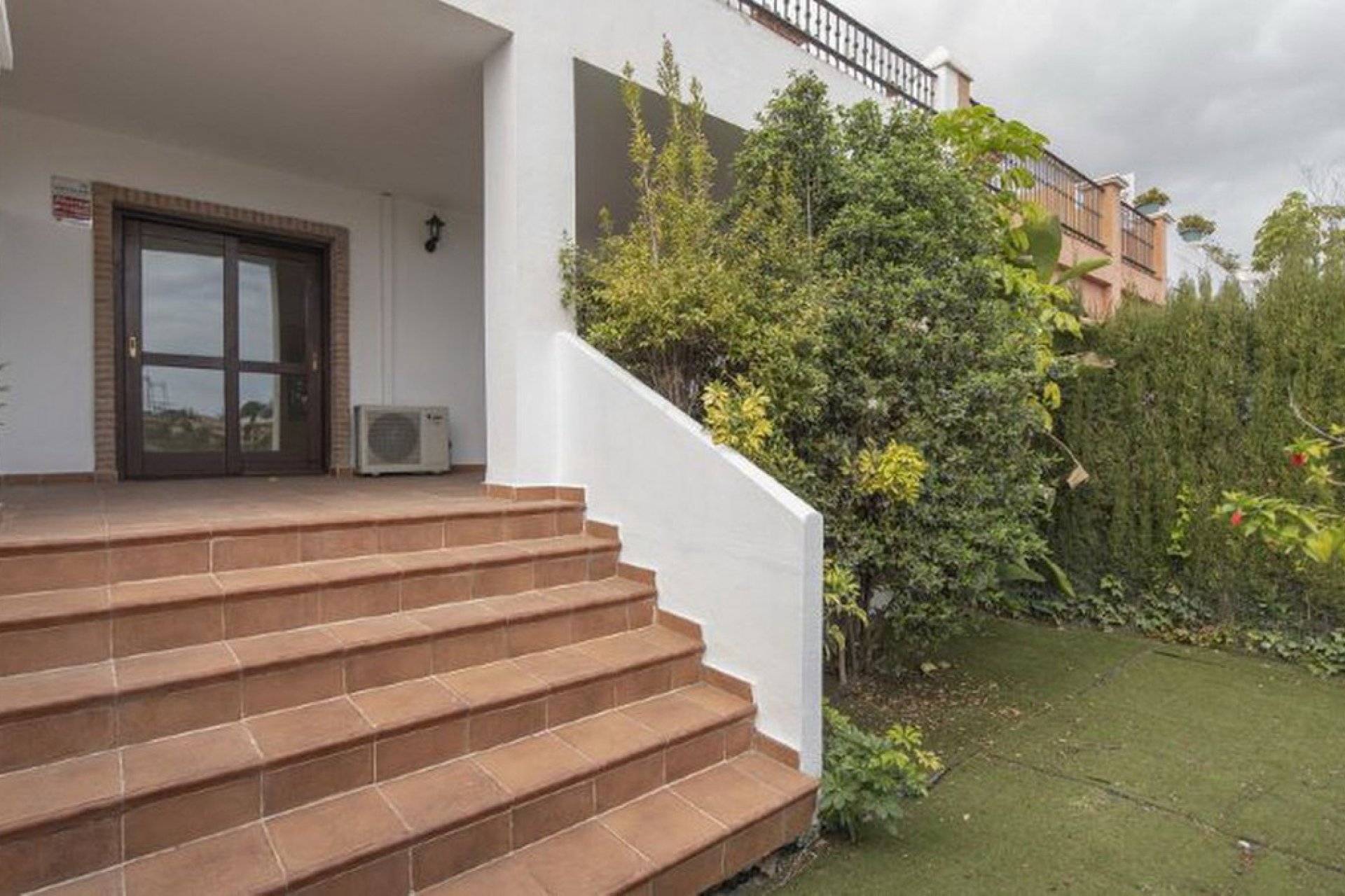 Resale - House - Townhouse - Estepona - Atalaya