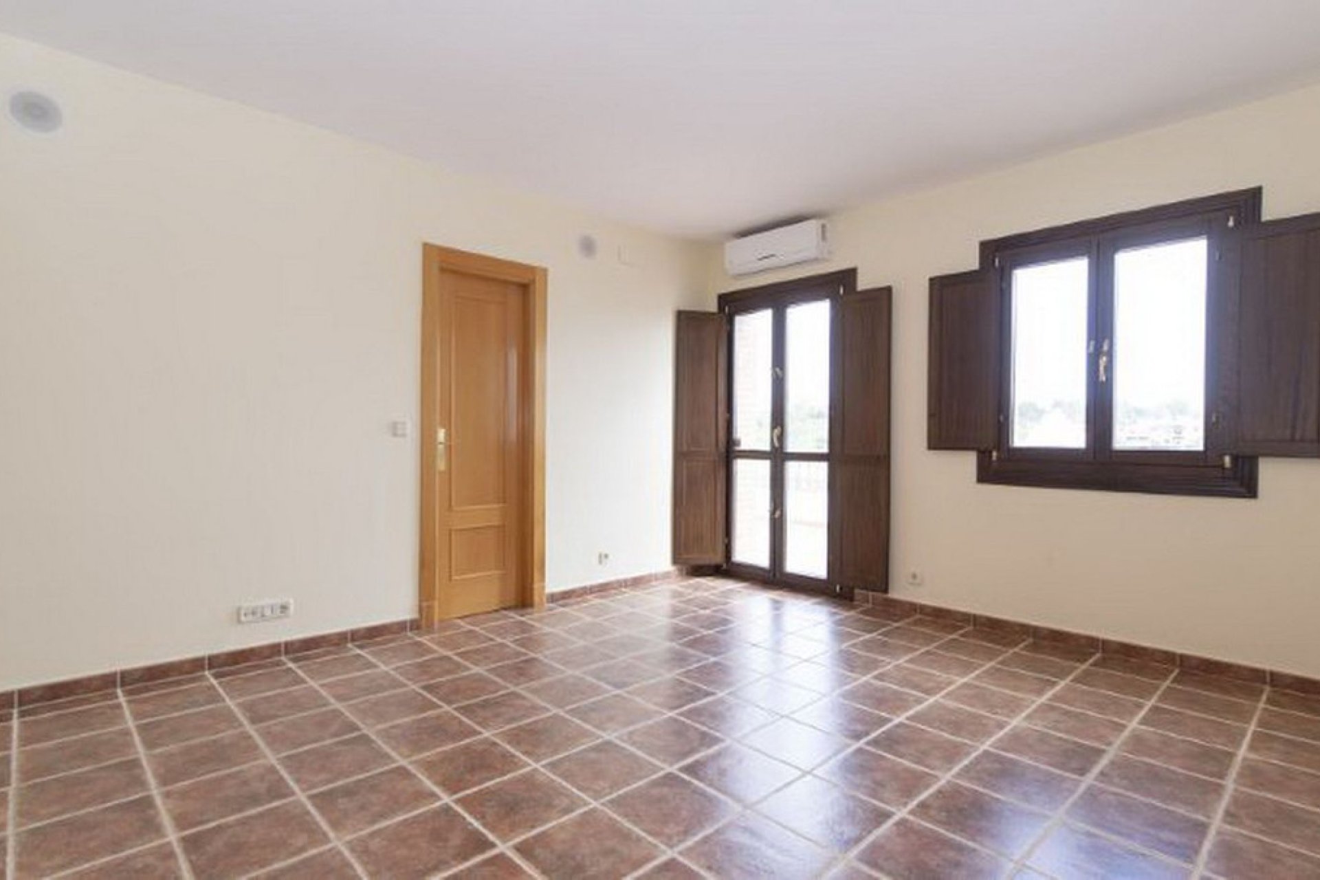 Resale - House - Townhouse - Estepona - Atalaya