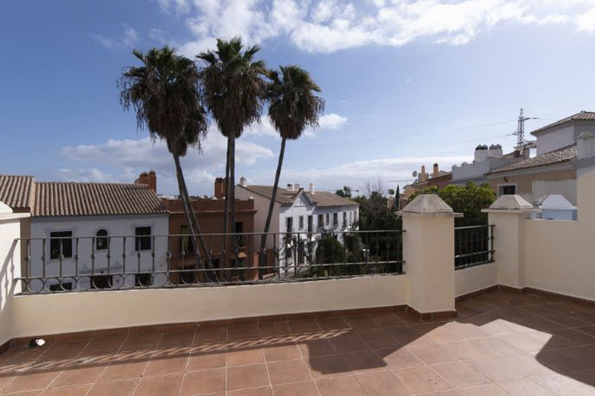 Resale - House - Townhouse - Estepona - Atalaya