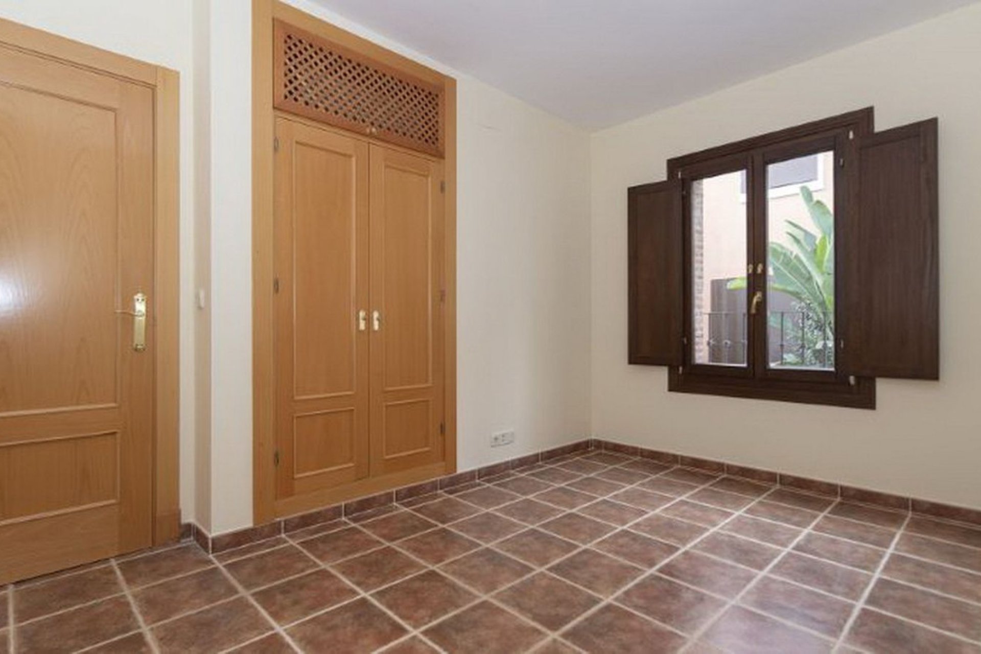 Resale - House - Townhouse - Estepona - Atalaya