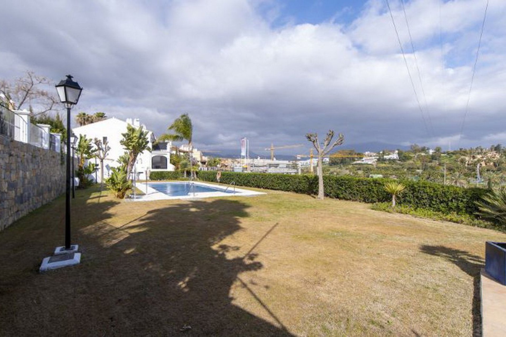 Resale - House - Townhouse - Estepona - Atalaya