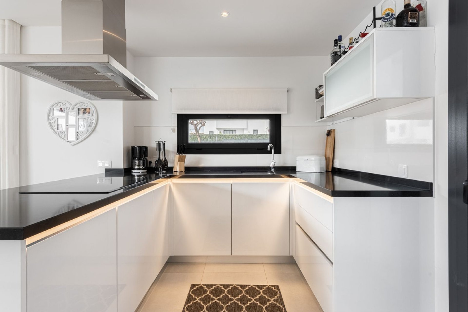 Resale - House - Townhouse - Estepona - Bel Air