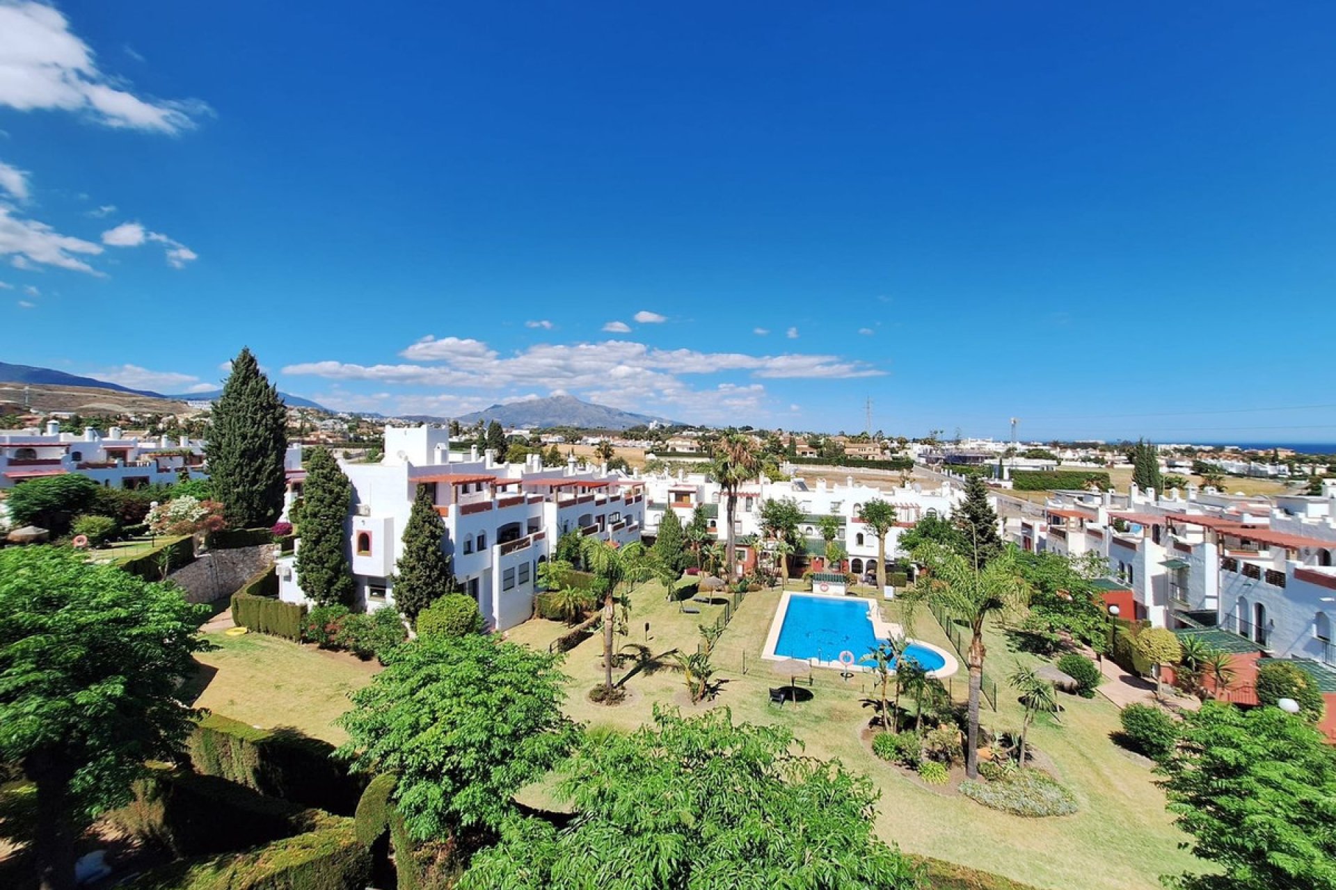 Resale - House - Townhouse - Estepona - Bel Air