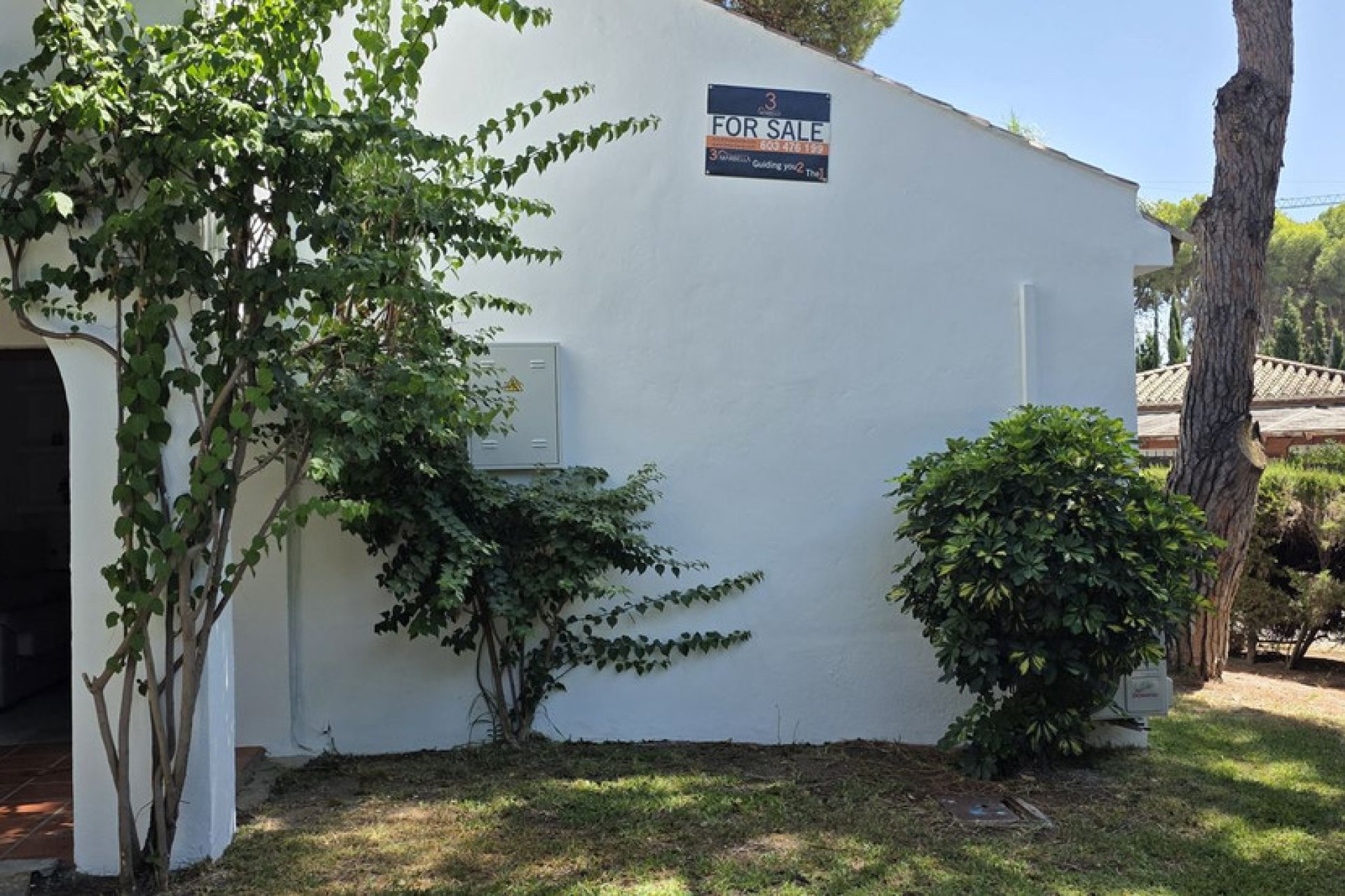 Resale - House - Townhouse - Estepona - Benamara