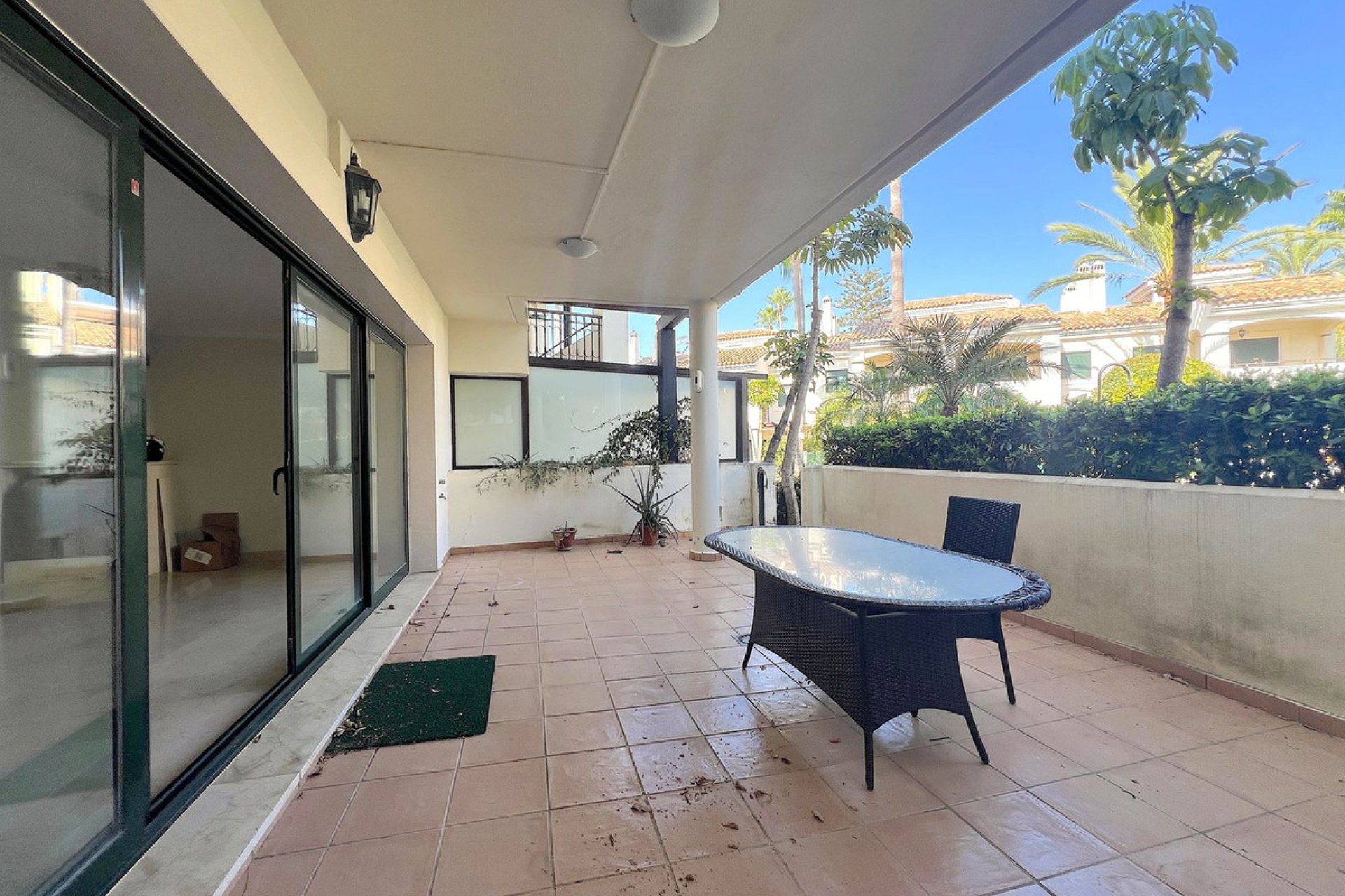 Resale - House - Townhouse - Estepona - Benamara