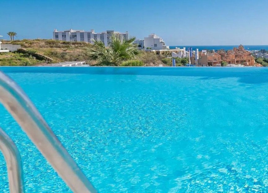 Resale - House - Townhouse - Estepona - Cancelada