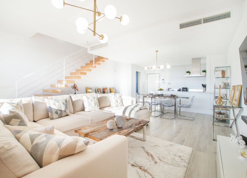 Resale - House - Townhouse - Estepona - Cancelada