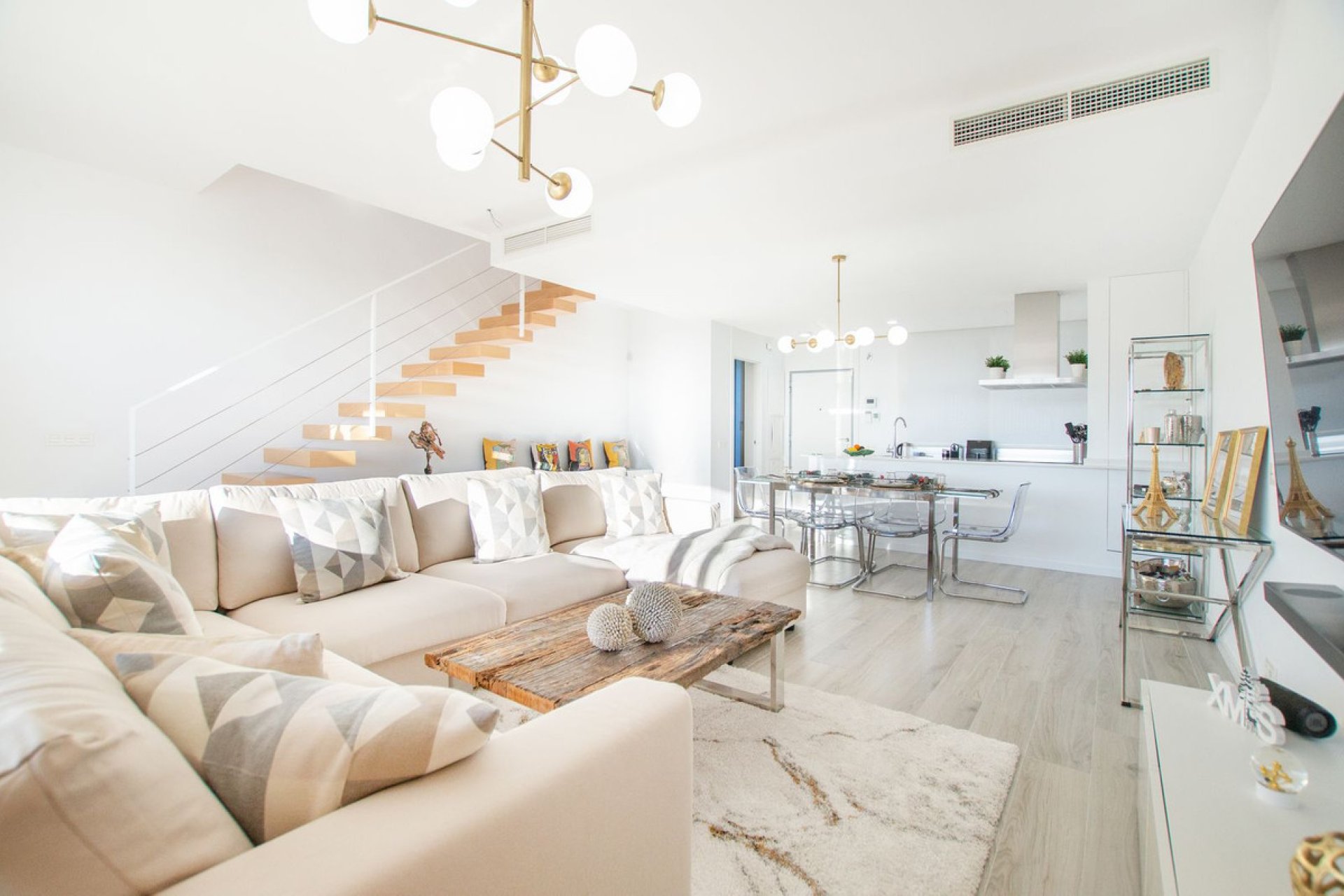 Resale - House - Townhouse - Estepona - Cancelada