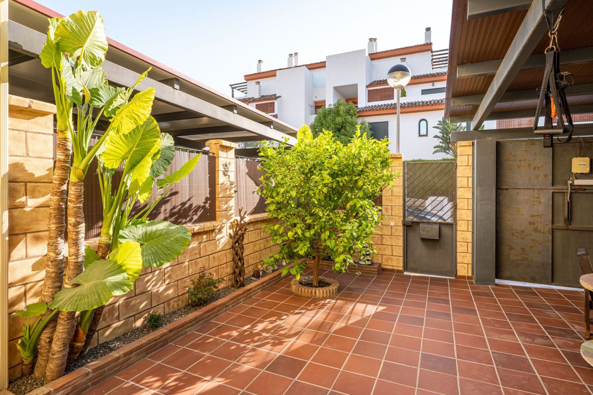 Resale - House - Townhouse - Estepona - Cancelada