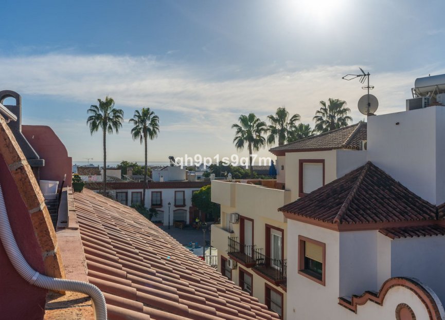 Resale - House - Townhouse - Estepona - Cancelada