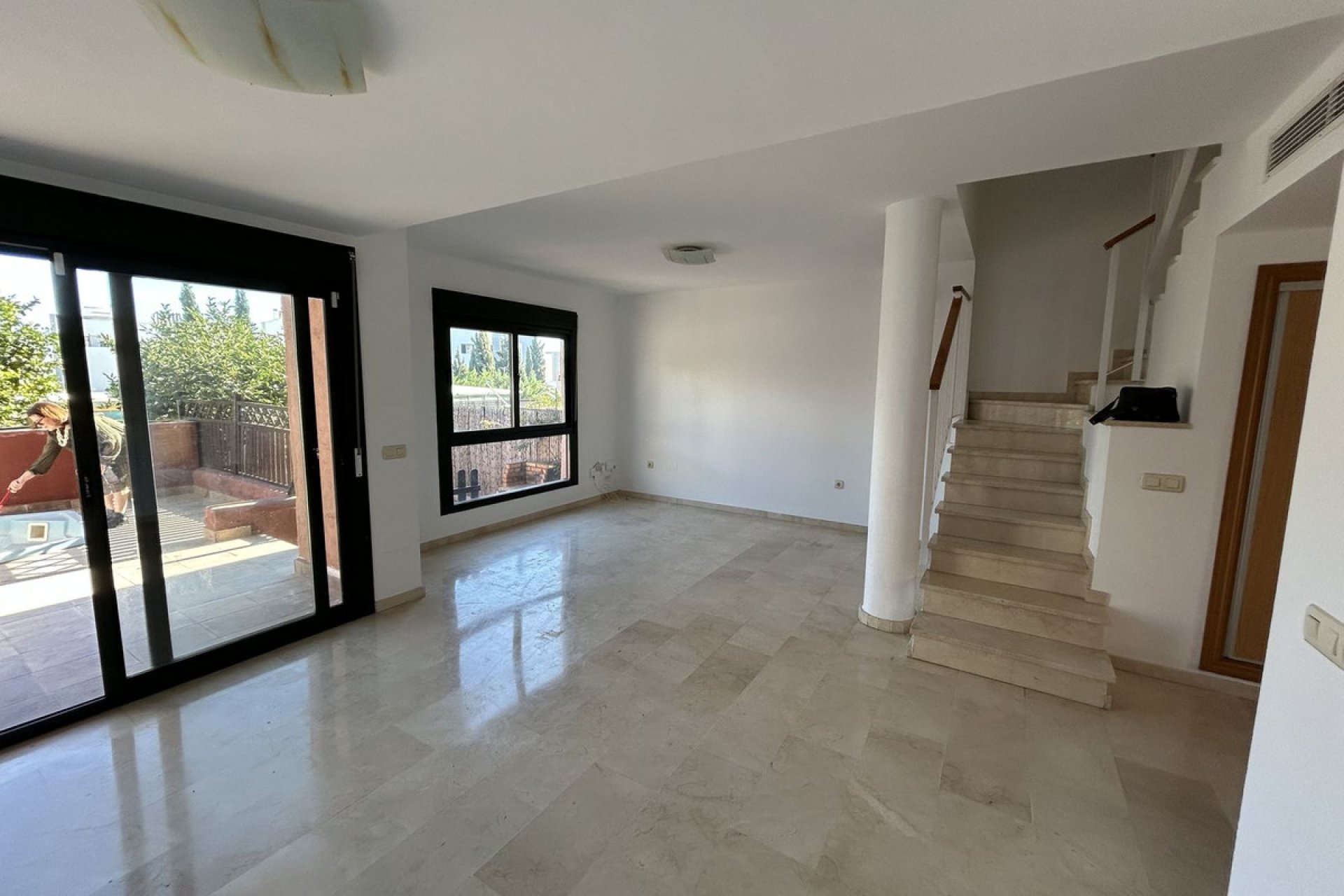 Resale - House - Townhouse - Estepona - Cancelada