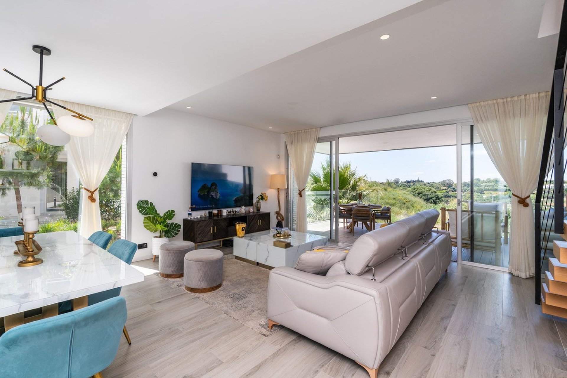 Resale - House - Townhouse - Estepona - Cancelada