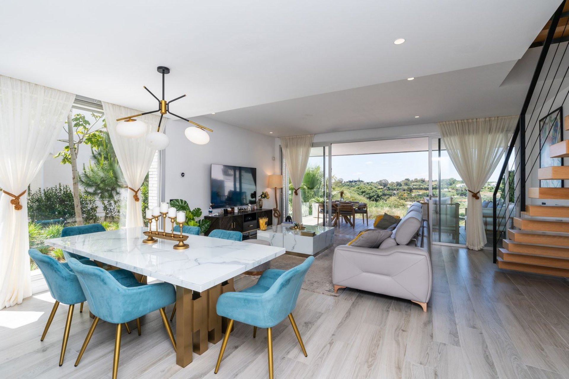 Resale - House - Townhouse - Estepona - Cancelada