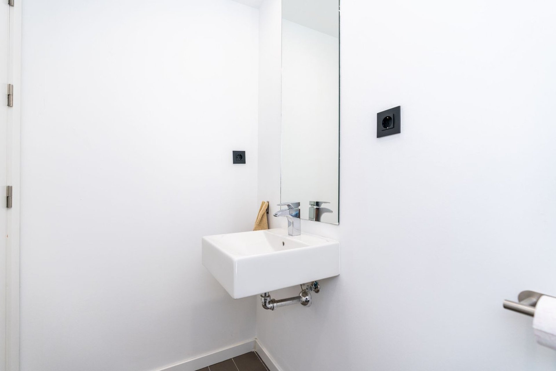 Resale - House - Townhouse - Estepona - Cancelada