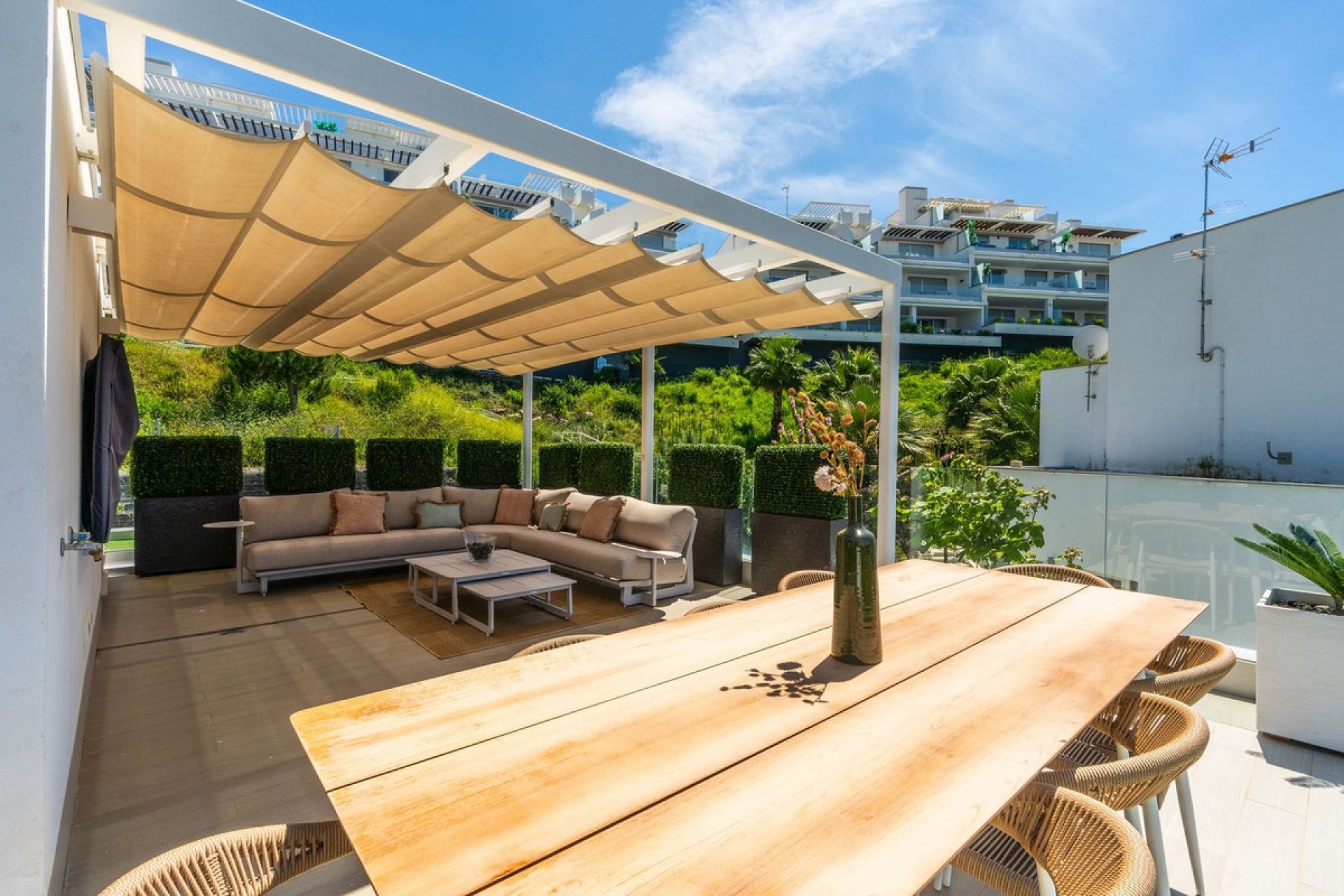 Resale - House - Townhouse - Estepona - Cancelada