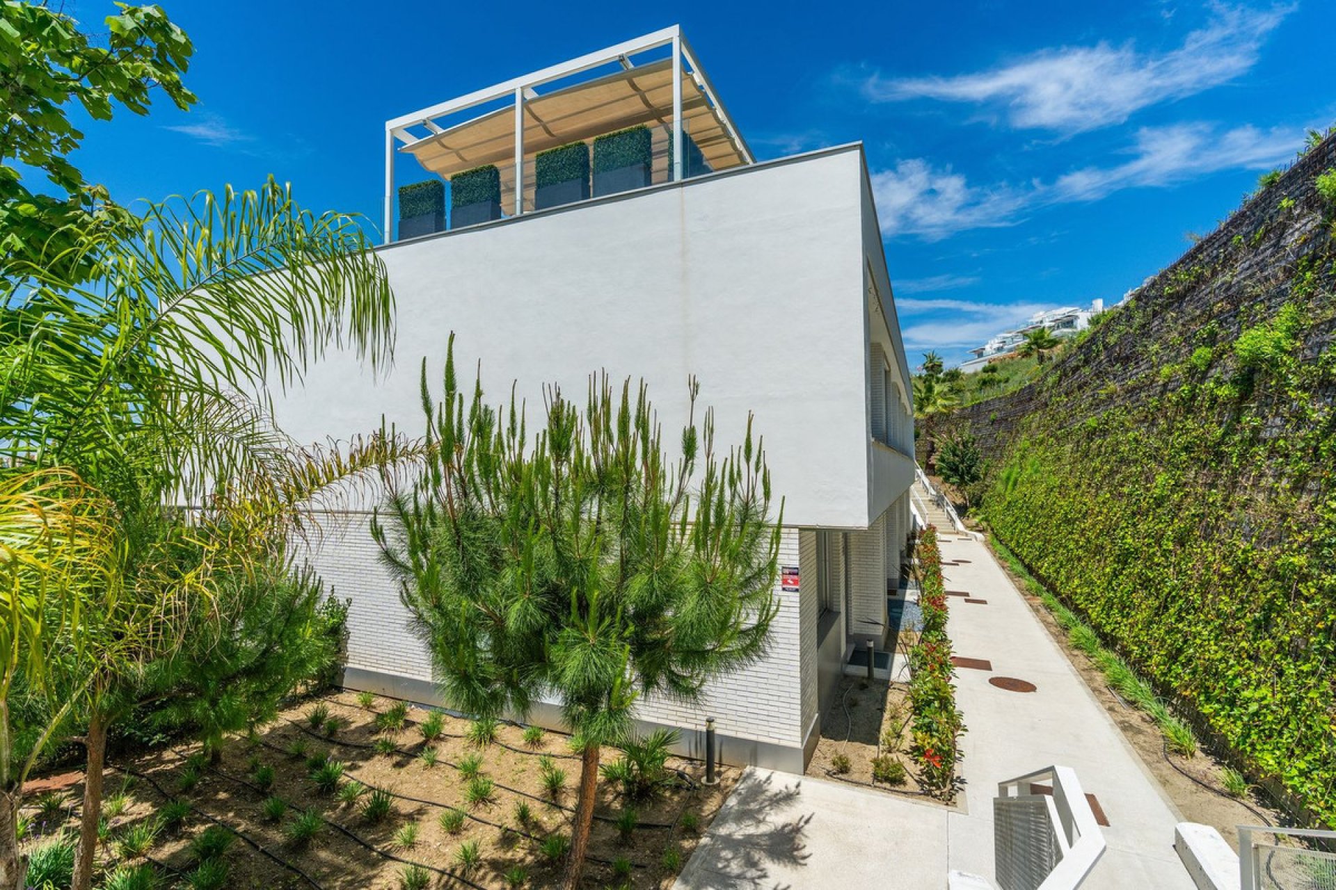 Resale - House - Townhouse - Estepona - Cancelada