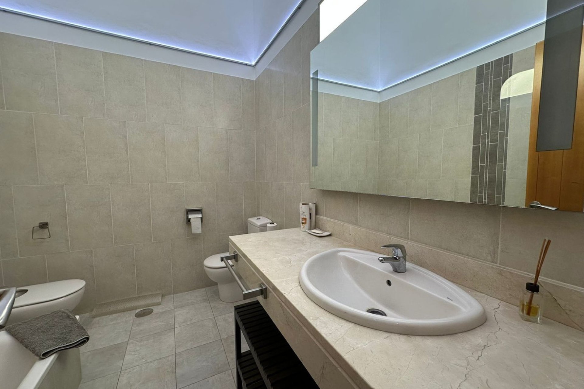 Resale - House - Townhouse - Estepona - Cancelada