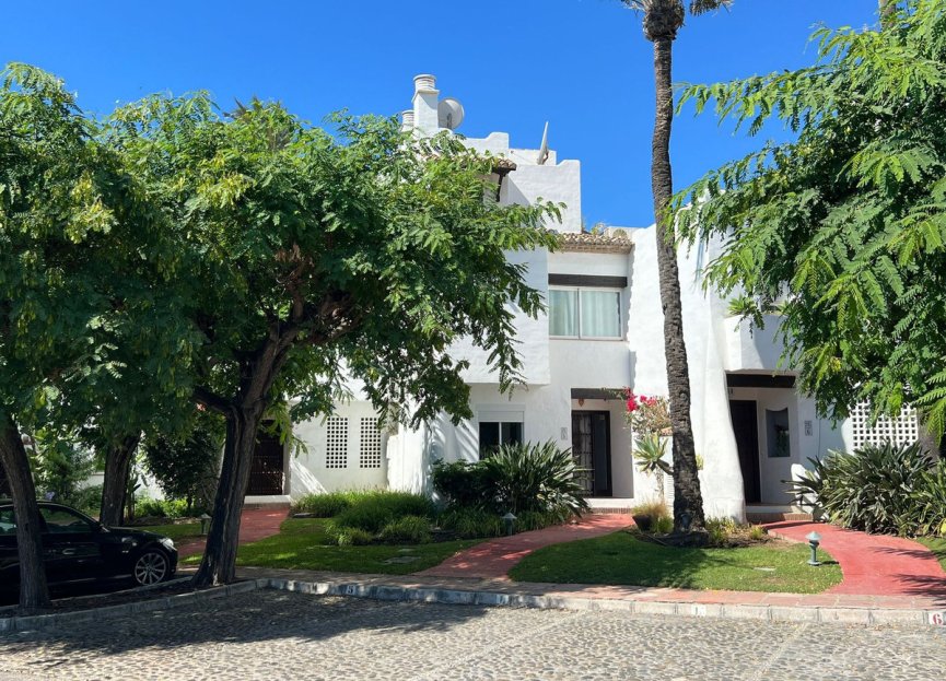 Resale - House - Townhouse - Estepona - Costalita