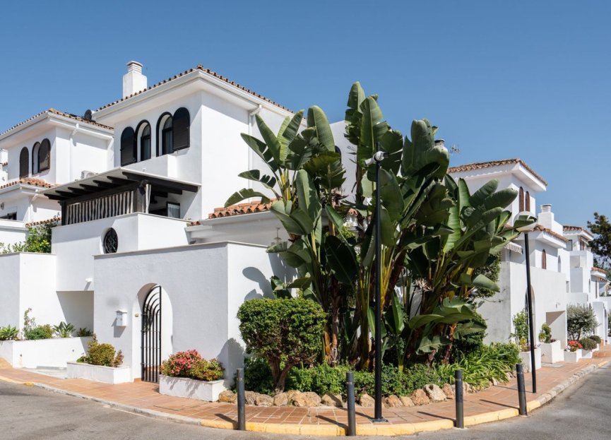 Resale - House - Townhouse - Estepona - Costalita