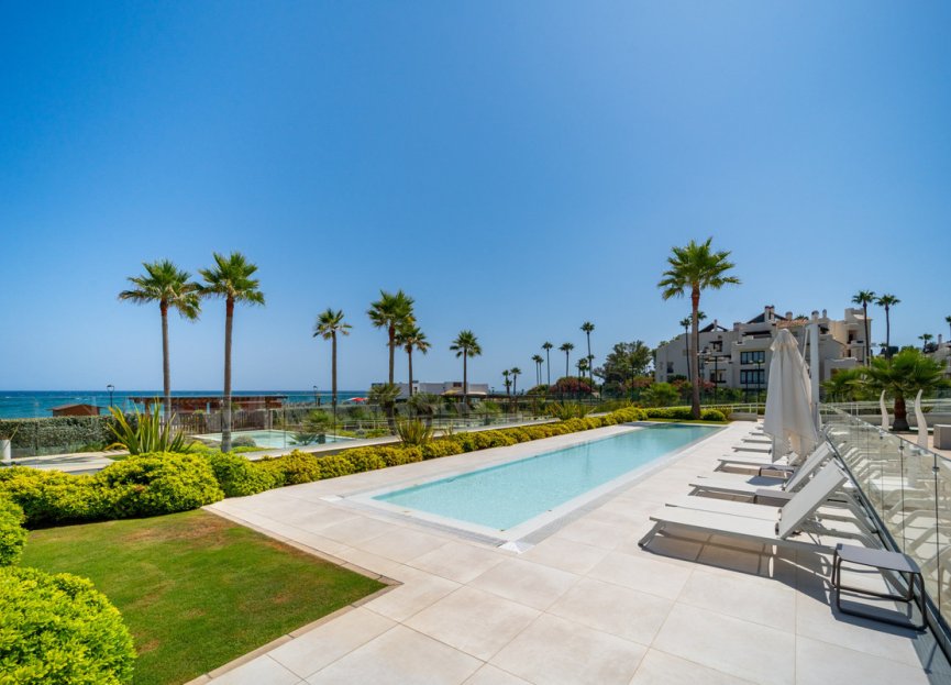 Resale - House - Townhouse - Estepona - Estepona Centro